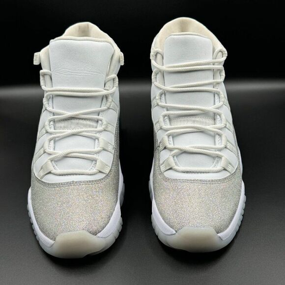 Wmns Air Jordan 11 Retro 'Vast Grey' - Picture 3 of 9